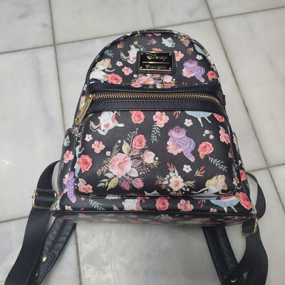 Disney Loungefly Women's Black Floral Print Zipper Around Backpack Rare HEART - Picture 1 of 15